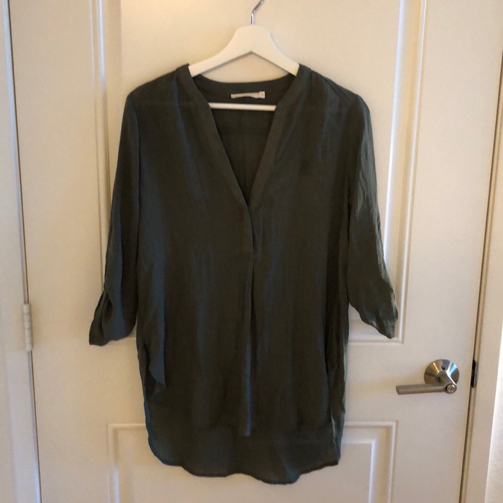 Green shirt - Picture 2 of 4